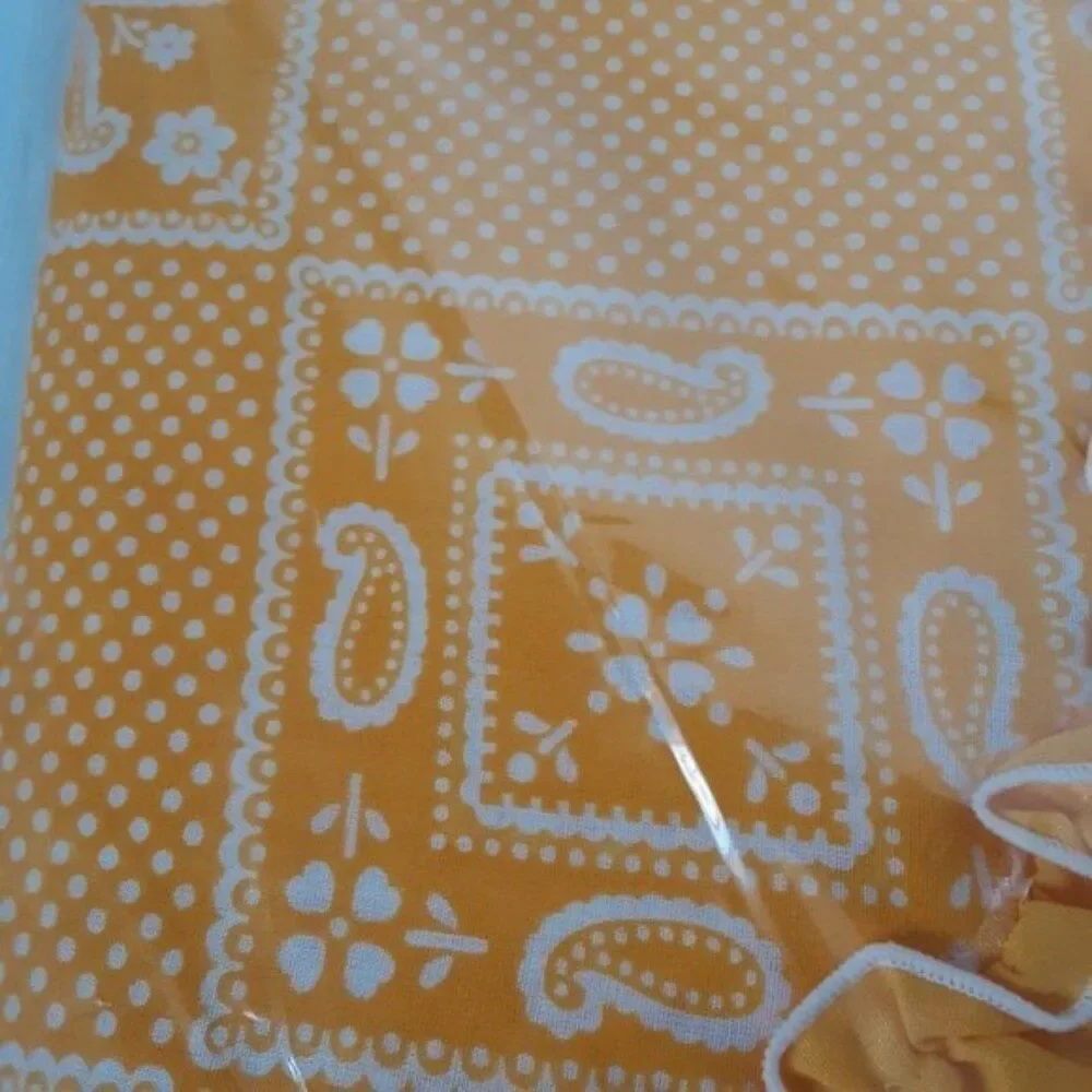 Vintage Tablecloth 52 x 70 Yellow Circles 6 Seats